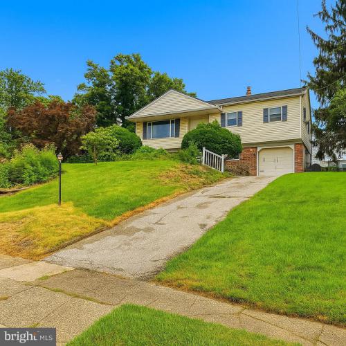 Photo of 520 Deerfield Drive