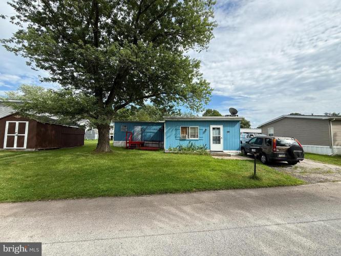 Photo of 128 Valley Ln, Norristown PA