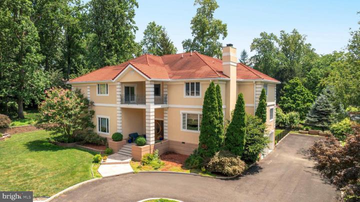 Photo of 1427 Byberry Road, Huntingdon Valley PA