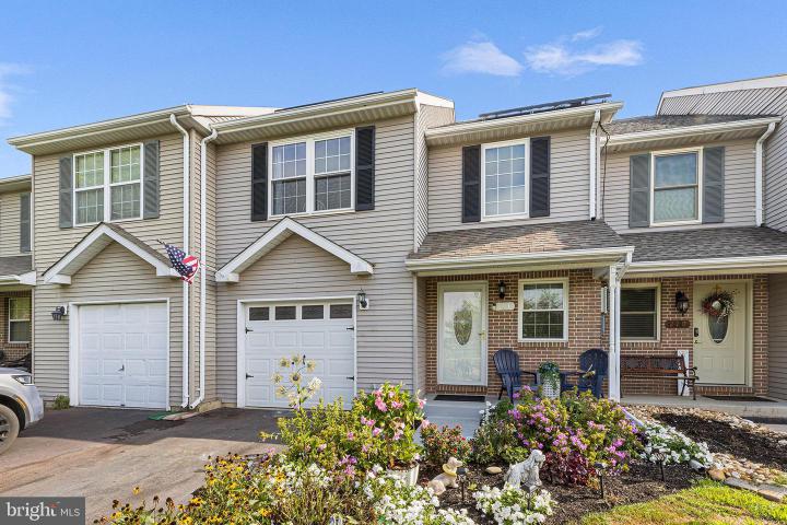 Photo of 211 Grove Court, Telford PA