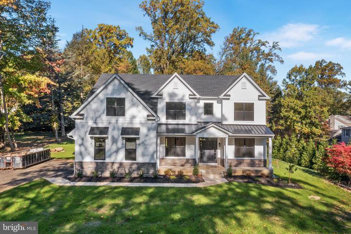 Photo of 2261 Valley Road