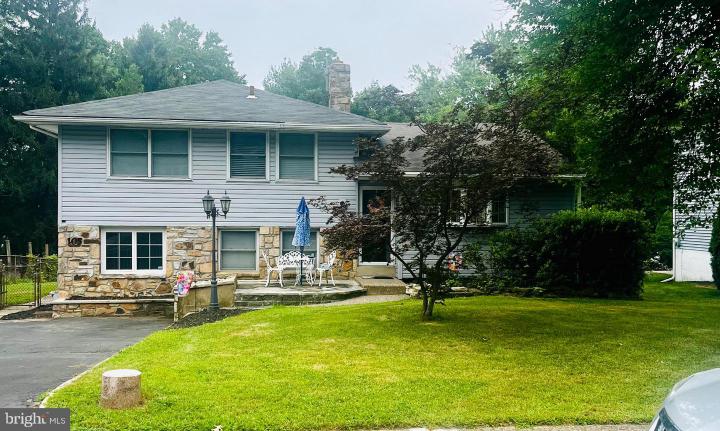 Photo of 105 Overlook Avenue, Willow Grove PA