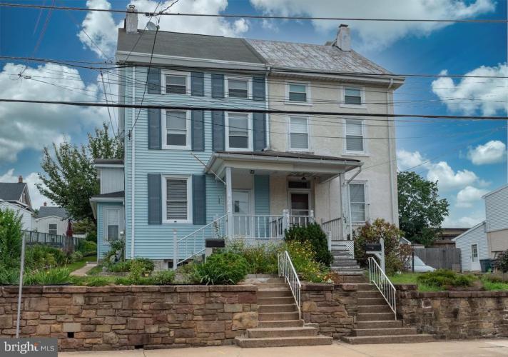 Photo of 122 2nd Avenue, Royersford PA