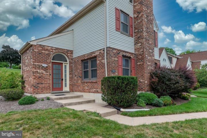 Photo of 253 Stone Ridge 253, Jeffersonville PA