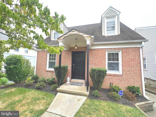 Photo of 229 Edge Hill Road, Glenside PA
