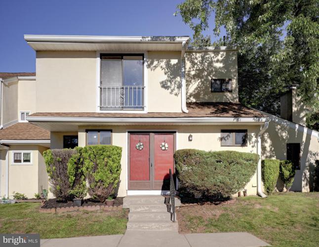 Photo of 1401 Oak Circle, Lansdale PA