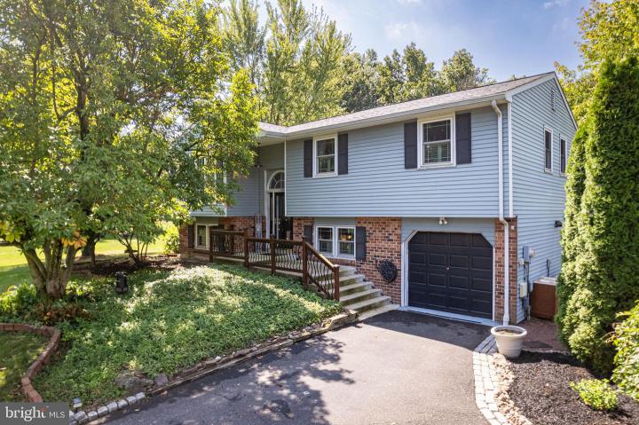 Photo of 330 Logan Drive, Hatfield PA