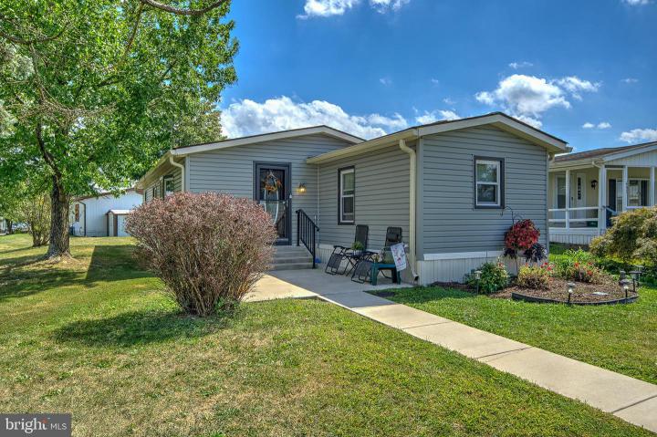 Photo of 438 Neshaminy Falls Circle, North Wales PA