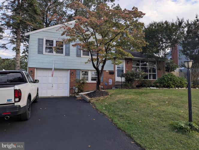 Photo of 1371 Fitzwatertown Road, Abington PA