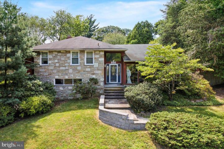 Photo of 990 Indian Creek Road, Jenkintown PA