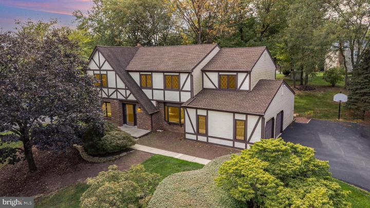 Photo of 1504 Wynnemoor Way, Fort Washington PA