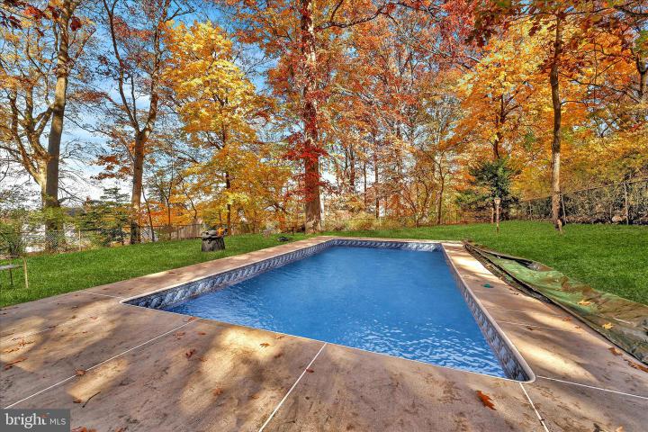 Photo of 1135 Grovania Avenue