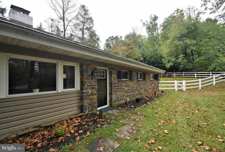 Photo of 897 Croton Road, Wayne PA