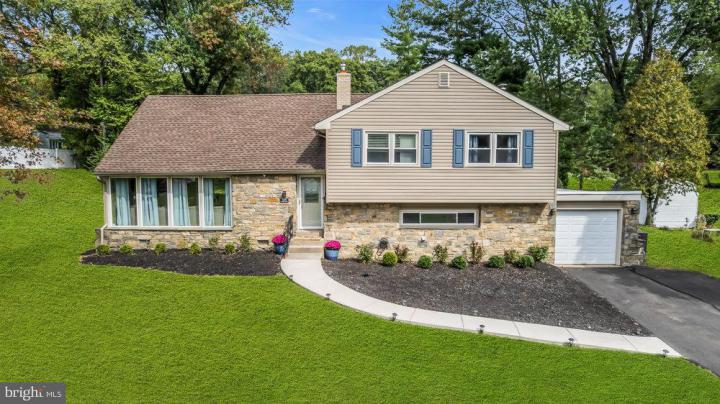 Photo of 309 Lorimer Drive, Wyncote PA