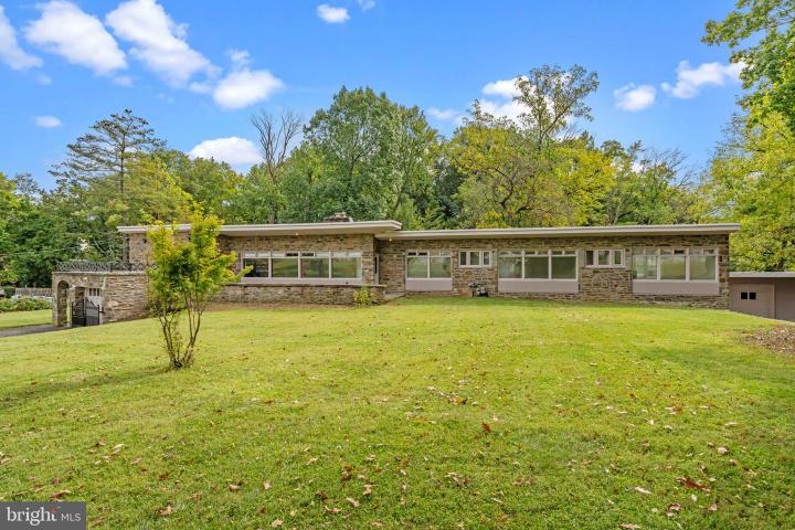 Photo of 431 Church Road, Jenkintown PA