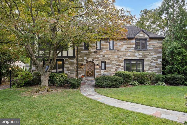 Photo of 1354 Drayton Lane, Wynnewood PA