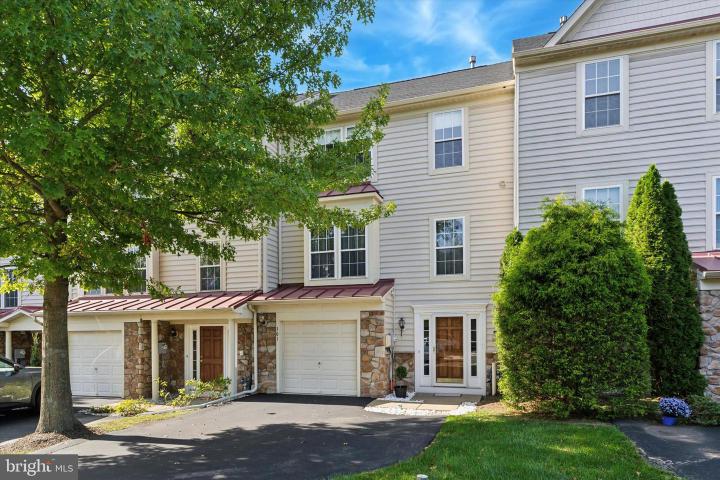 Photo of 101 Devon Court, North Wales PA