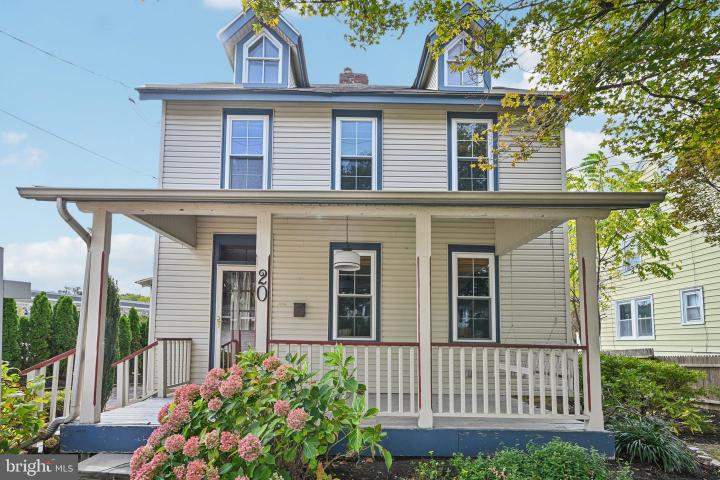 Photo of 20 W Waverly Road