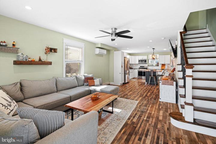 Photo of 33 E 8th Avenue, Conshohocken PA