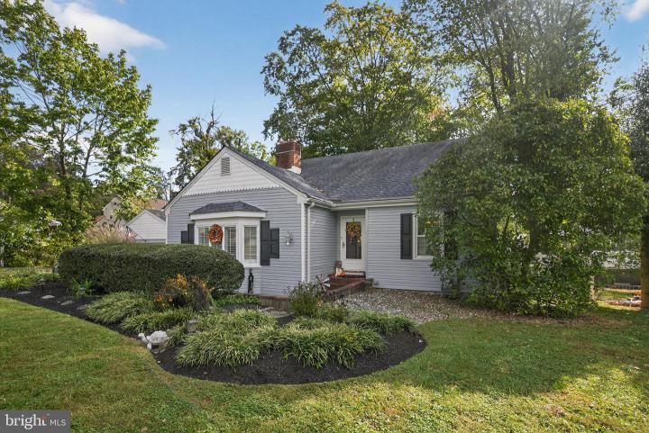 Photo of 927 Sherman Avenue