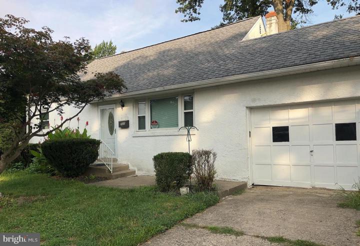 Photo of 722 Maple Avenue, Glenside PA