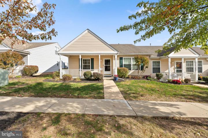 Photo of 1536 Glasgow Street 80