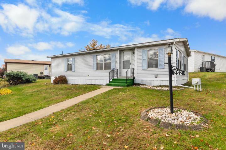 Photo of 252 Fawn Valley Court