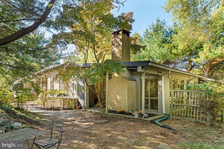 Photo of 809 Church Road, Elkins Park PA