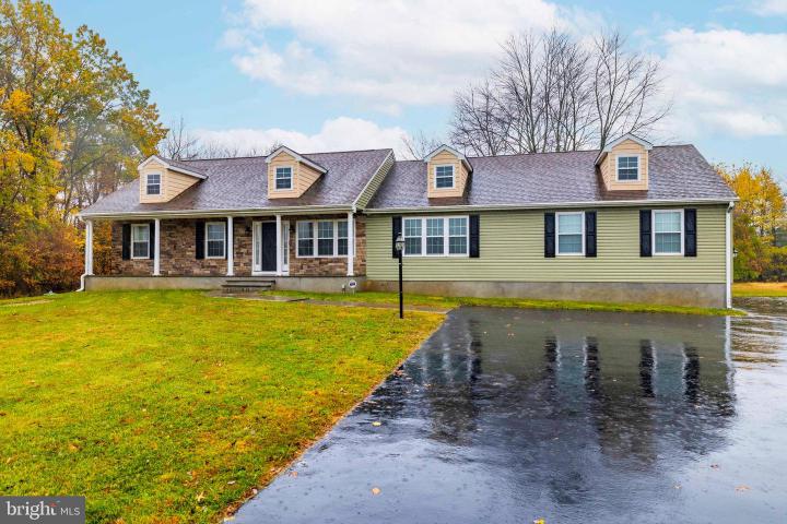 Photo of 1608 County Line Road, Chalfont PA