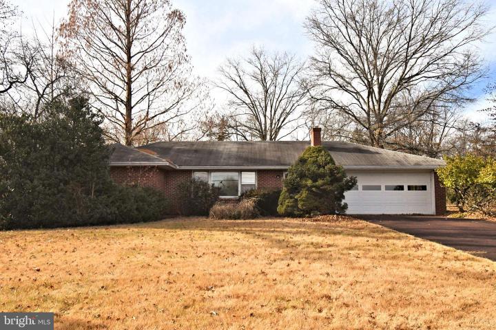 Photo of 961 Harleysville Pike