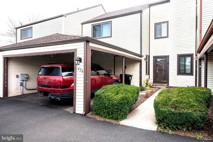 Photo of 428 Bridge Street