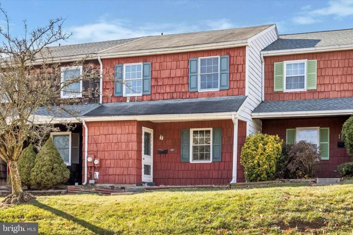 Photo of 197 Lexington Road