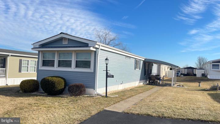 Photo of 461 Running Brook