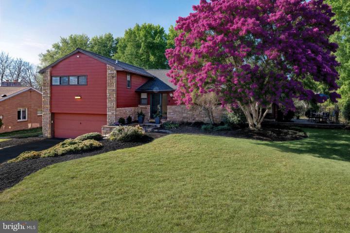 Photo of 528 Wynlyn Road