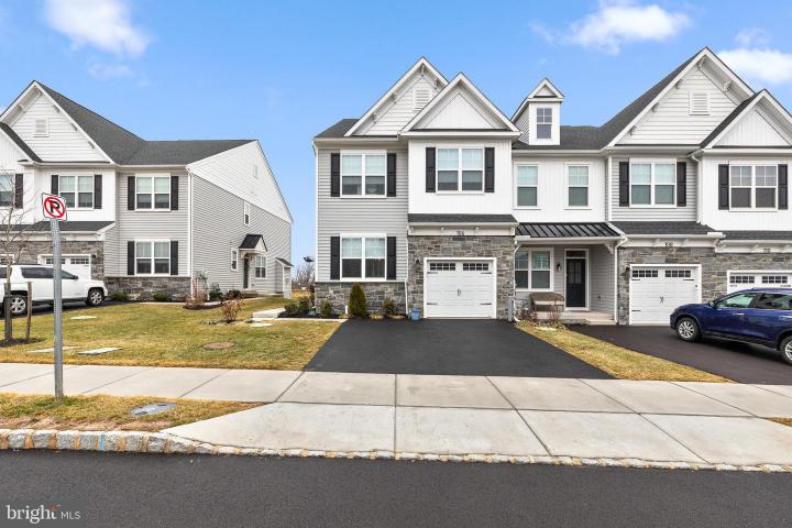 Photo of 106 Charles Lane