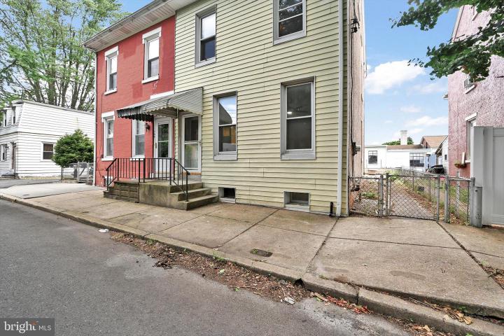 Photo of 170 S Franklin Street