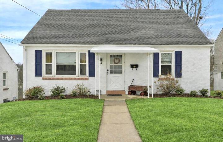 Photo of 136 Reynolds Avenue