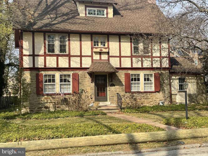 Photo of 8128 Brookside Road