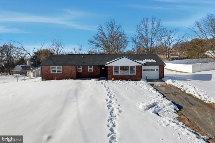 Photo of 1411 N Adams Street