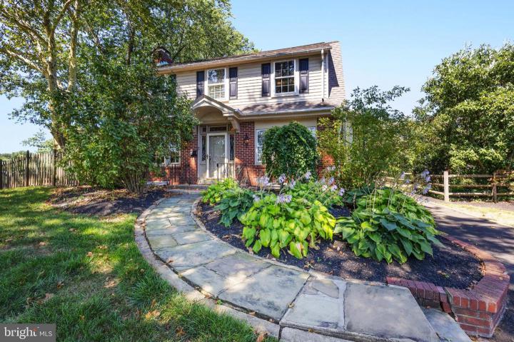 Photo of 339 Maple Avenue