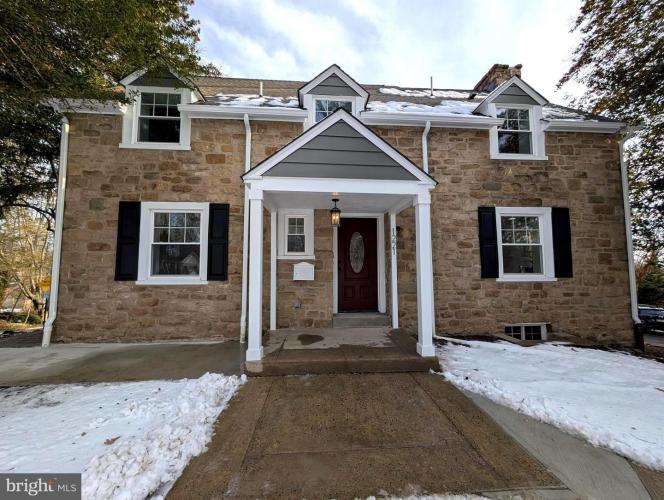 Photo of 1221 Edge Hill Road