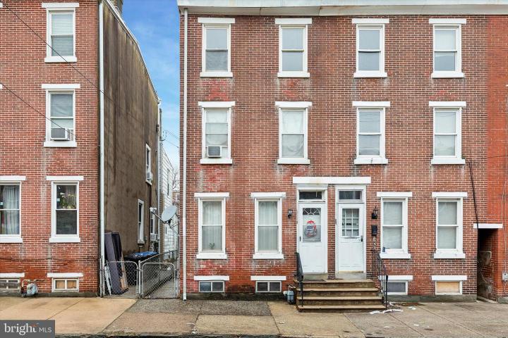 Photo of 651 Corson Street