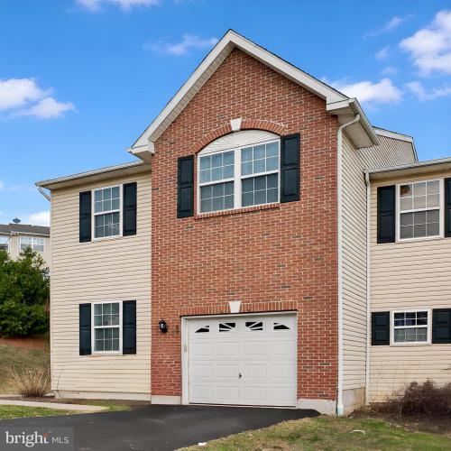 Photo of 62 Green View Drive, Pottstown PA