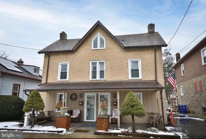 Photo of 528 East Avenue