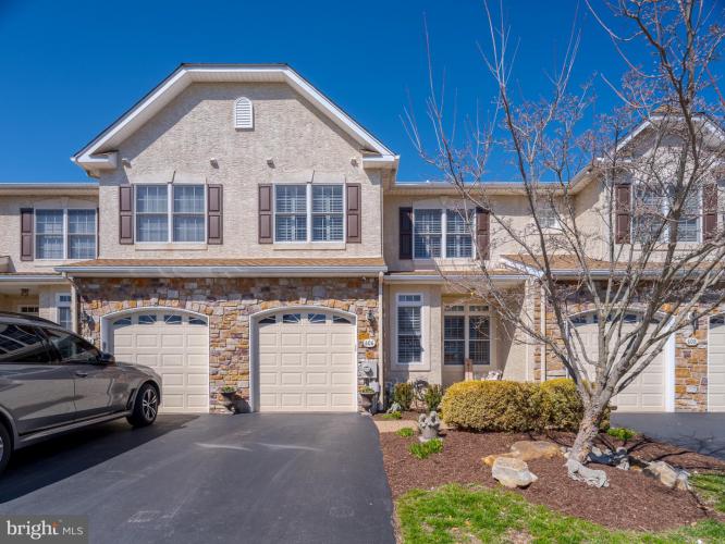 Photo of 606 Greycliffe Lane