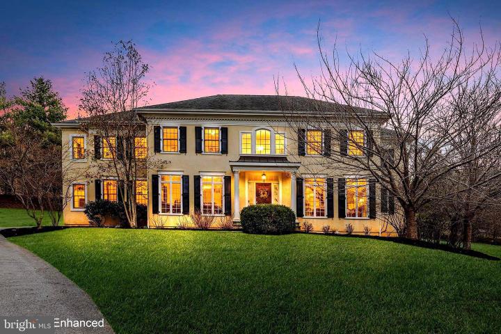 Photo of 371 Trillium Lane