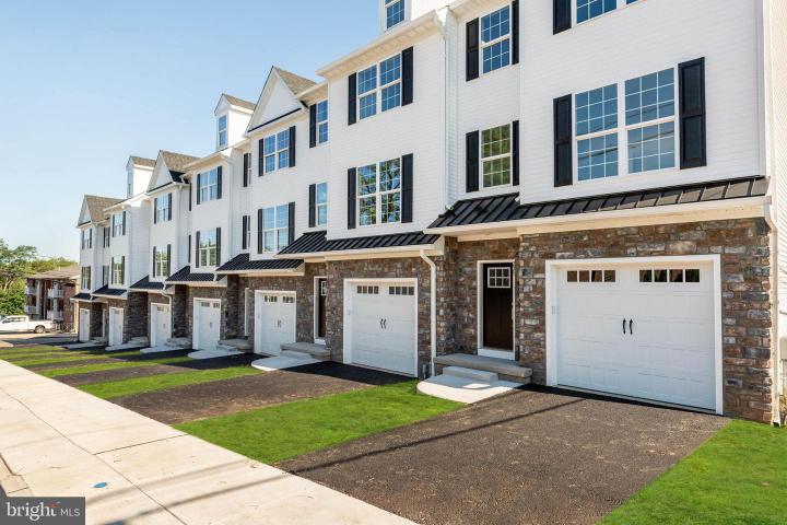 Photo of 207 W 8th Street, Bridgeport PA