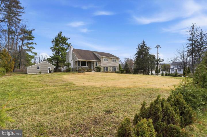 Photo of 898 Crestline Drive