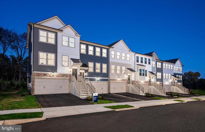 Photo of 106 Beacon Court 10402