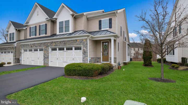 Photo of 105 Brentwood Court, Montgomeryville PA